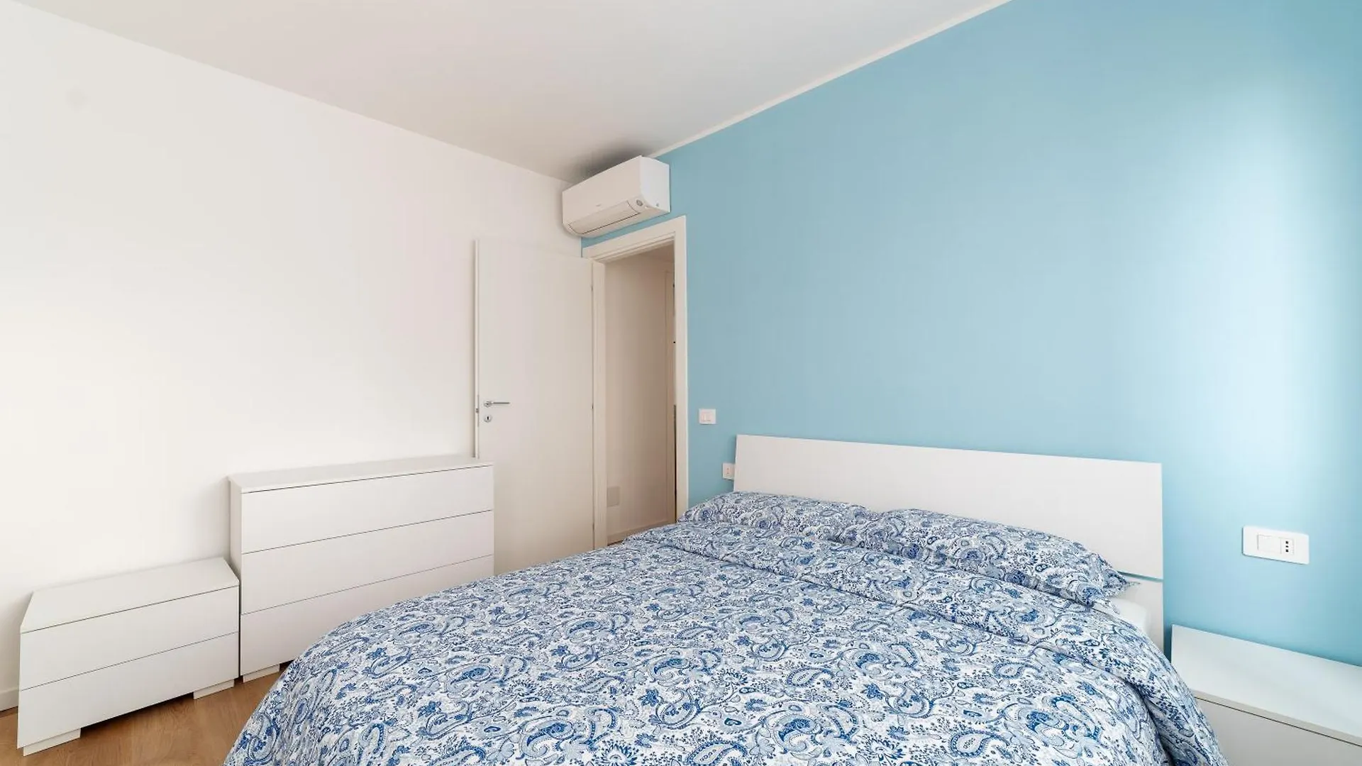 Апартаменты Moderno Trilocale Monza Zona Policlinico 0*,  Италия